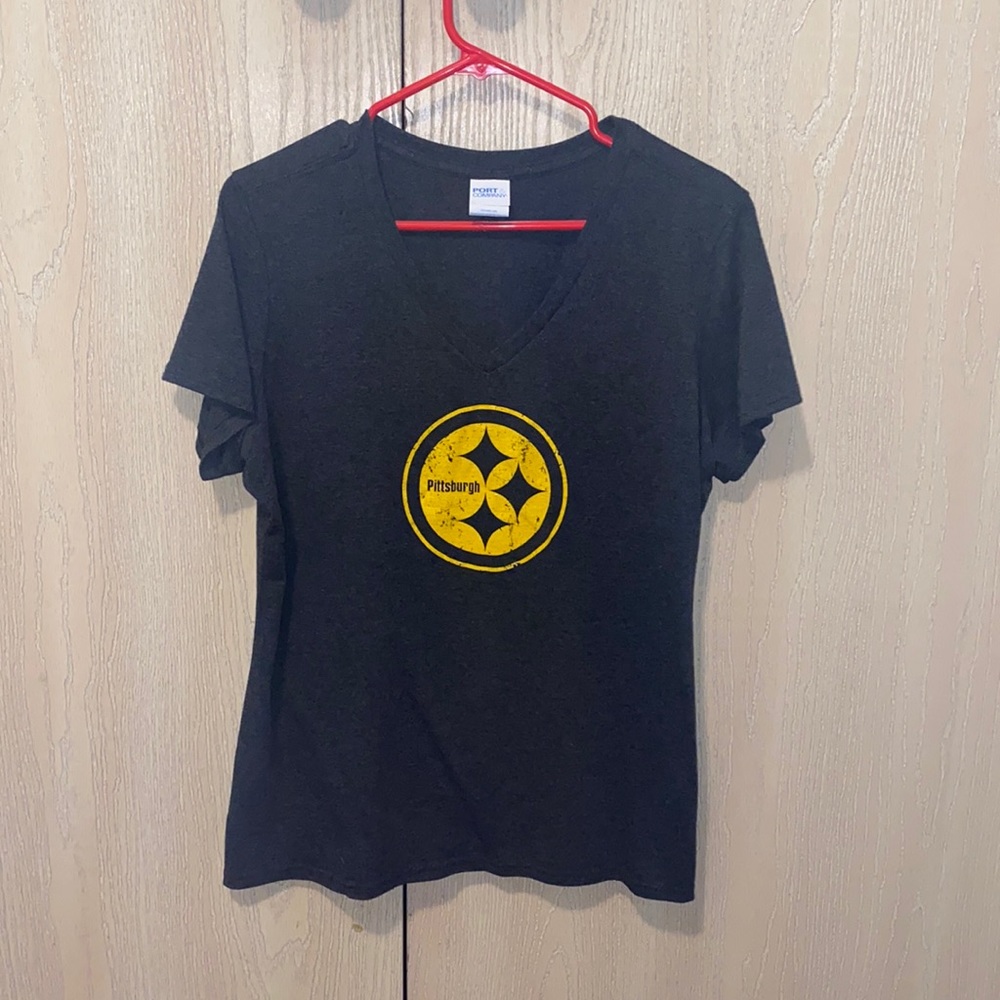 Women’s Pittsburgh Steeler Shirt
